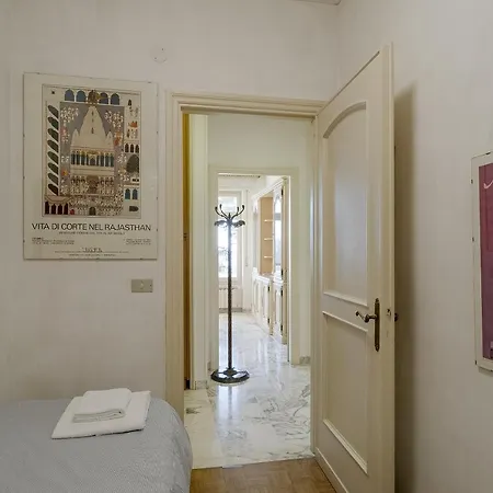アパート Portosole Roomy Garden Flat